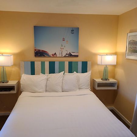 Sunny Cove Motel แคปิโทลา ภายนอก รูปภาพ
