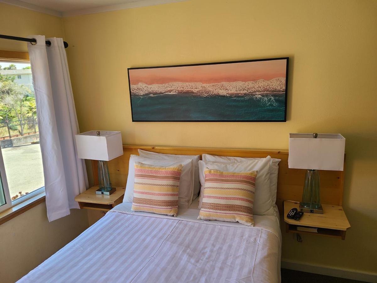 Sunny Cove Motel แคปิโทลา ภายนอก รูปภาพ