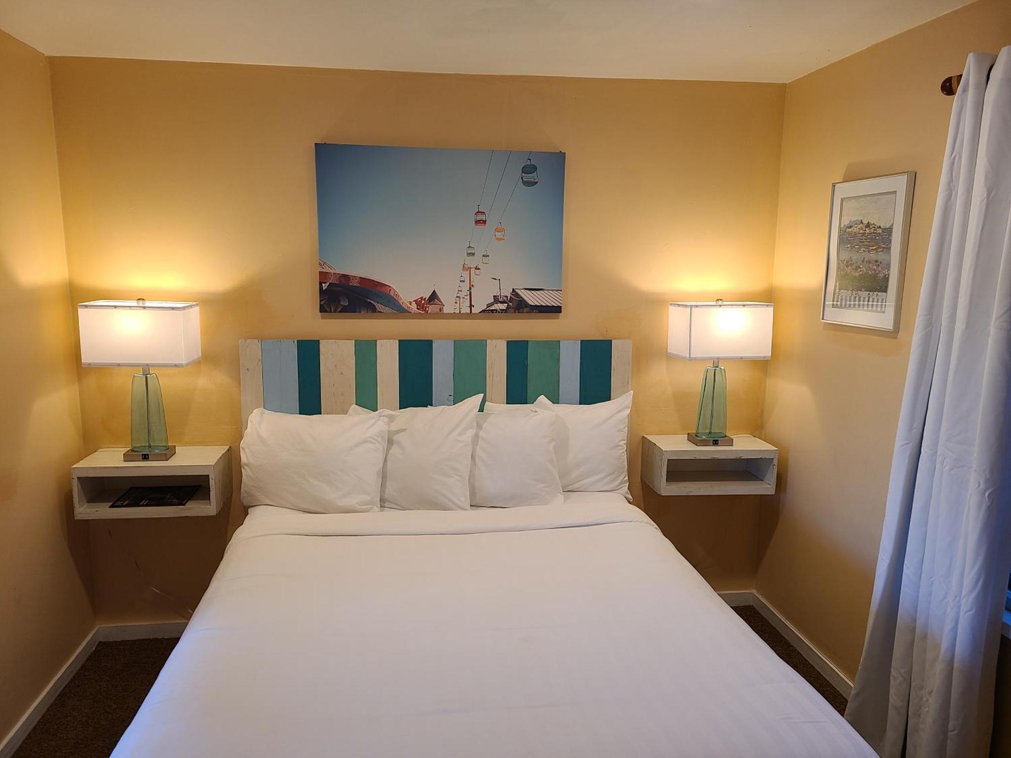 Sunny Cove Motel แคปิโทลา ภายนอก รูปภาพ